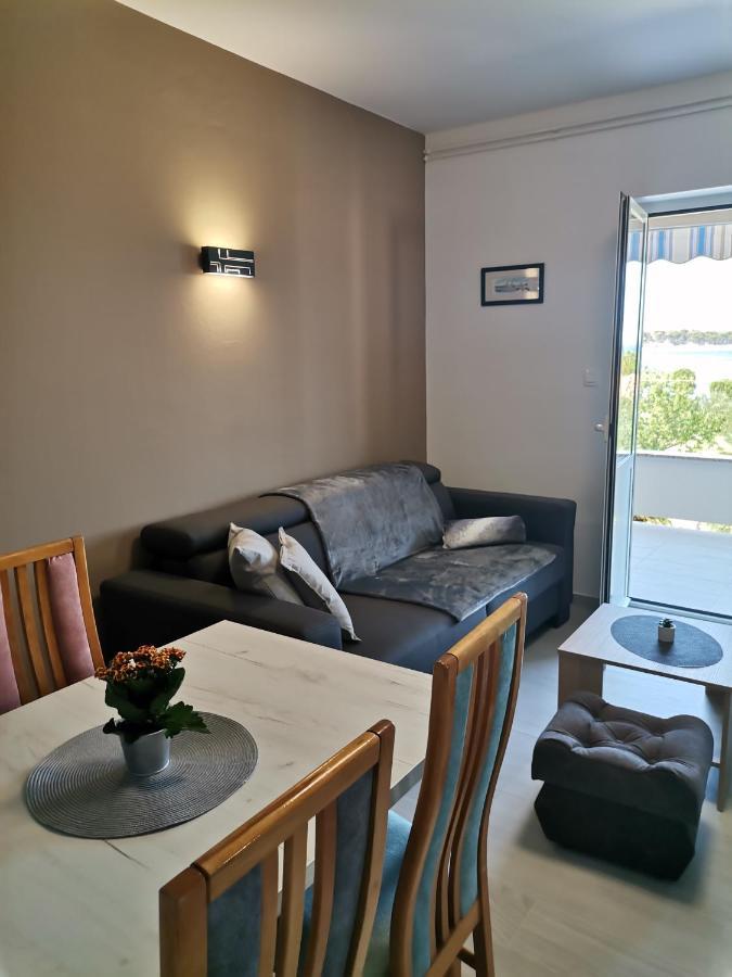 Banjol Apartments Vesela מראה חיצוני תמונה