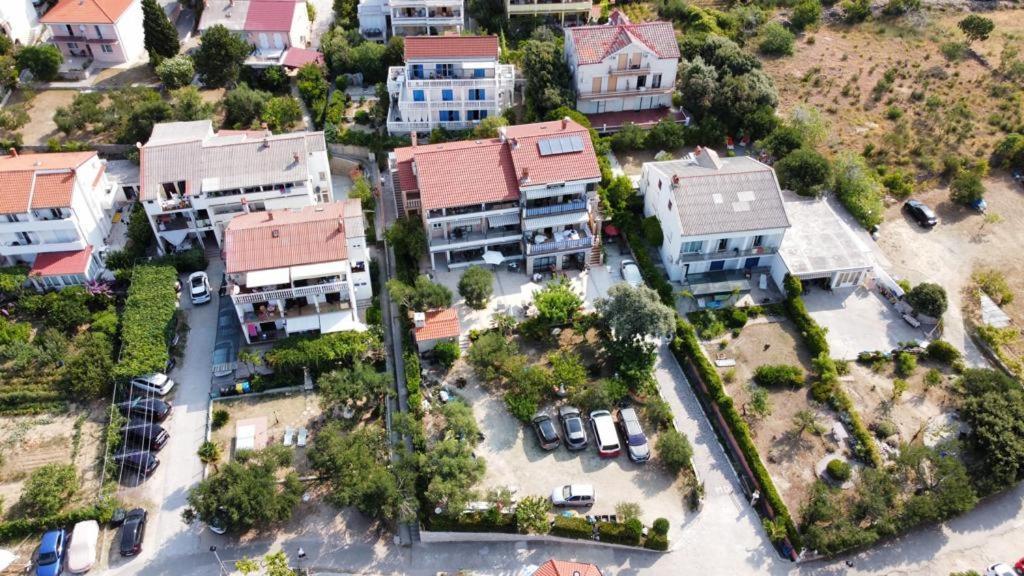 Banjol Apartments Vesela מראה חיצוני תמונה